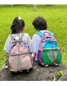 Children's drawstring backpacks featuring heart-shaped mesh pockets and color-block design
