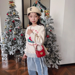 Mini red crossbody bag for kids featuring heart-shaped buckle and gold chain strap