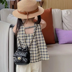 Mini sac bandoulière fille en cuir matelassé noir avec nœud mignon et chaîne dorée