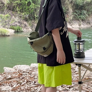 Marsupio sportivo per bambini verde oliva con coulisse regolabile per attività outdoor