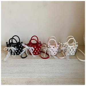 Mini sacs à main à pois pour filles en quatre couleurs avec perles et nœuds en dentelle