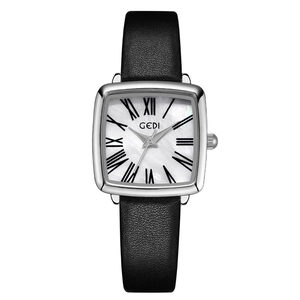 Orologio quadrato vintage con quadrante in madreperla bianca e cinturino in pelle nera
