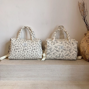 Quilted Floral Cotton Tote Handbag Large Capacity Travel Nursing Shoulder Bag For Women Sweet Vintage Style