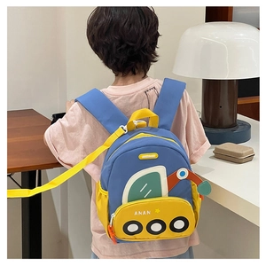 Détail du sac à dos excavatrice pour enfant avec laisse de sécurité et poche filet latérale