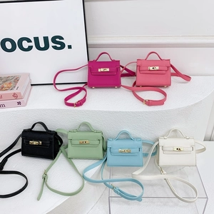 Kids Mini Crossbody Bag PU Leather Pebbled Texture Fashionable Handbag Metal Lock Adjustable Strap For Toddlers Girls Boys