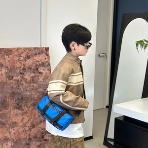 Sac bandoulière cylindrique bleu pour enfants avec imprimé de lettres tendance