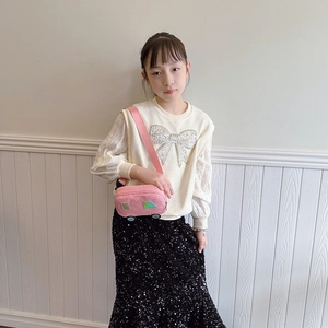 Cute pink car-shaped canvas crossbody bag for kids with adjustable strap and colorful decor