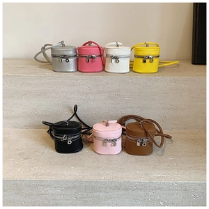 Mini bucket bags collection for girls in seven assorted colors with lychee texture leather