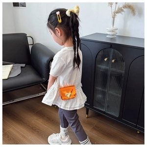 Mini orange metallic mirror crossbody bag for children with heart buckle and chain strap