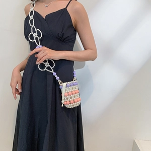 Sac bandoulière exquis en perles fait main avec sangle florale colorée pour femme