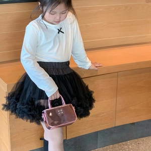 Borsa rosa laser alla moda per bambina con camicia bianca e gonna a tutù nera