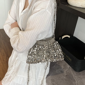 Chic silver sequin woven shoulder bag with chain strap for women commute style