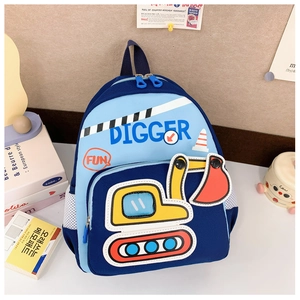Détail du sac à dos enfant excavatrice avec poche latérale en filet et fermeture éclair
