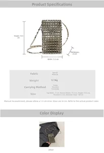 Détail montrant les dimensions du sac à bandoulière argenté perlé pour téléphone portable