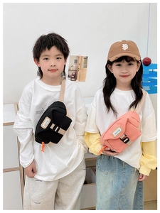 Sacs de poitrine tendance en toile pour enfants, noir et rose, avec tirettes orange