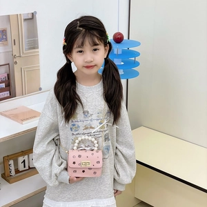 Borsa a mano rosa per bambine con stampe cartoon, manico di perle e tracolla a catena