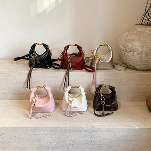 Kids Girls Mini Shoulder Bag Glossy PU Leather Semi-Moon Handbag With Gold Metal Handle And Key Charm Cute Fashion Accessory