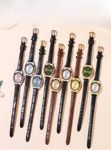 Diverses options de couleurs pour montres à quartz ovales élégantes avec bracelet cuir