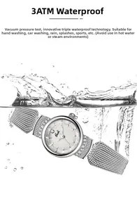 Montre à maille dans des éclaboussures d'eau montrant l'étanchéité de niveau 3ATM