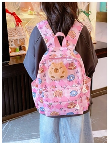 Sac à dos rose à carreaux pour enfants avec peluche capybara et motifs imprimés
