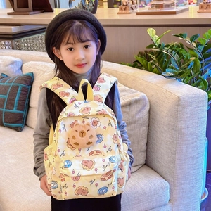 Sac à dos Capybara jaune pour enfants avec motifs de dessin animé et poupée en peluche