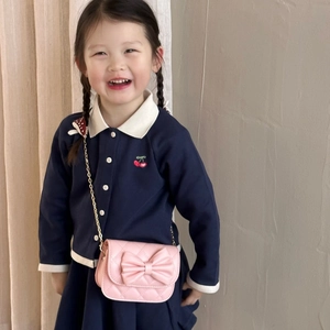Sac bandoulière matelassé rose pour filles avec nœud et bandoulière en chaîne
