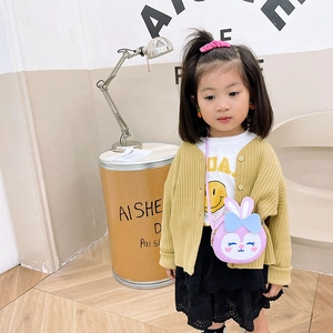 Sac bandoulière lapin violet pour fille avec cardigan et jupe en dentelle