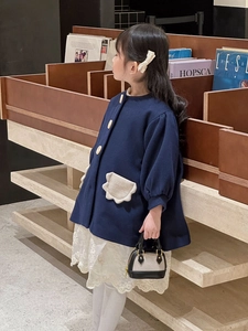 Girl's navy wool coat with white petal pockets and round neck single-breasted detail