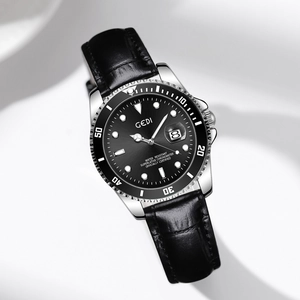 GEDI Luxus Herren Quarzuhr mit silbernem Stahlgehäuse und schwarzem Lederarmband