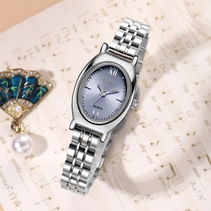 Elegant ovaal zilveren horloge met paarse kleurverloop wijzerplaat en stalen band