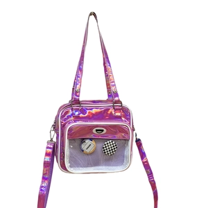 Sac à bandoulière Y2K violet iridescent avec poche en filet et finition métallique