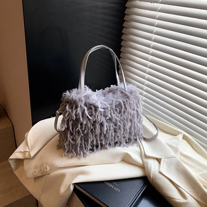 Women Plush Handbag Faux Fur Shaggy Fringe Crossbody Bag With Chain Strap Autumn Winter Solid Color Stylish Purse