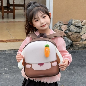Sac à dos lapin pour enfants avec oreilles longues et pendentif carotte en marron