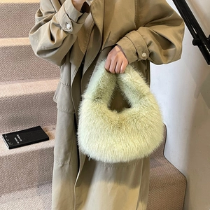 Sac à main chic en peluche vert clair avec texture en fausse fourrure pour femmes