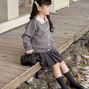 Mädchen Schulstil grau Strickjacke mit Spitzenkragen und Faltenrock Outfit Set