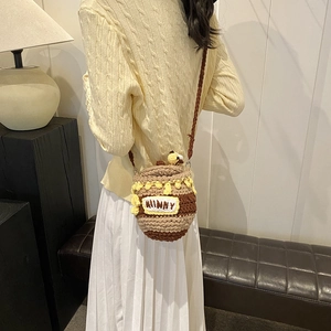 Sac bandoulière en crochet fait main en forme de pot de miel avec petite abeille et HUNNY