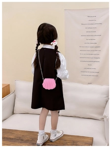 Mini sac rose en forme de coquillage pour enfants avec bandoulière chaîne en métal argenté