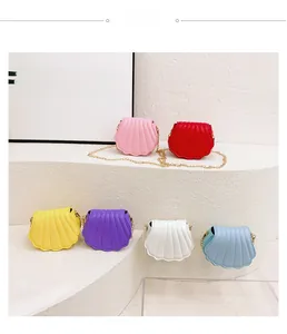 Lot de mini sacs bandoulière en forme de coquillage pour enfants en six couleurs avec chaînes