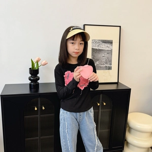 Petit sac à bandoulière rose en forme de cœur pour enfants avec chaîne élégante
