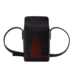 Borsa a tracolla creativa nera a forma di scatola con pagoda rossa e scritte