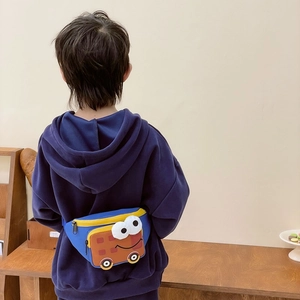 Sac banane bleu pour enfants motif voiture avec grands yeux et fermeture jaune