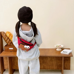 Sac banane rouge pour enfants avec motif grands yeux de dessin animé et sangle ajustable