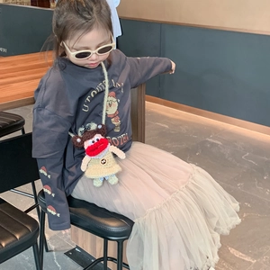 Cute dark gray sweatshirt and off-white tulle skirt set with crochet doll bag for girls