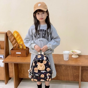 Sac à dos enfant Capybara mignon noir avec détail de poupée en peluche 3D