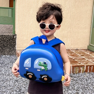 Sac à dos enfant bleu en forme de voiture avec motif dinosaure et roues en 3D