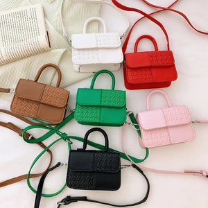 Mini Sac À Main Pour Enfants En Cuir PU Patchwork Tressé Sac À Bandoulière Mode Carré Pour Tout-Petits Filles Garçons