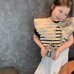 Mini borsa a secchiello in cristallo luccicante per bambina con catena e coulisse