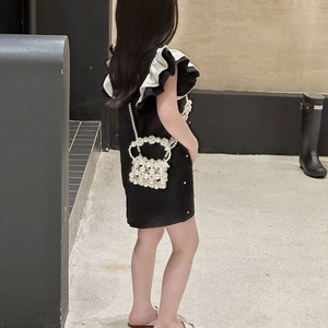 Girl's white faux pearl beaded shoulder bag with chic lattice hollow design for summer