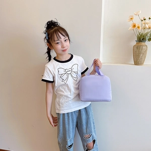 Kids lavender purple canvas lunch bag with smooth finish and top handle for school
