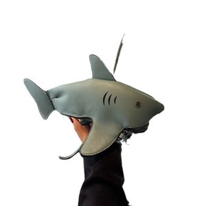 Sac à bandoulière mignon en forme de requin gris en similicuir avec fermeture éclair
